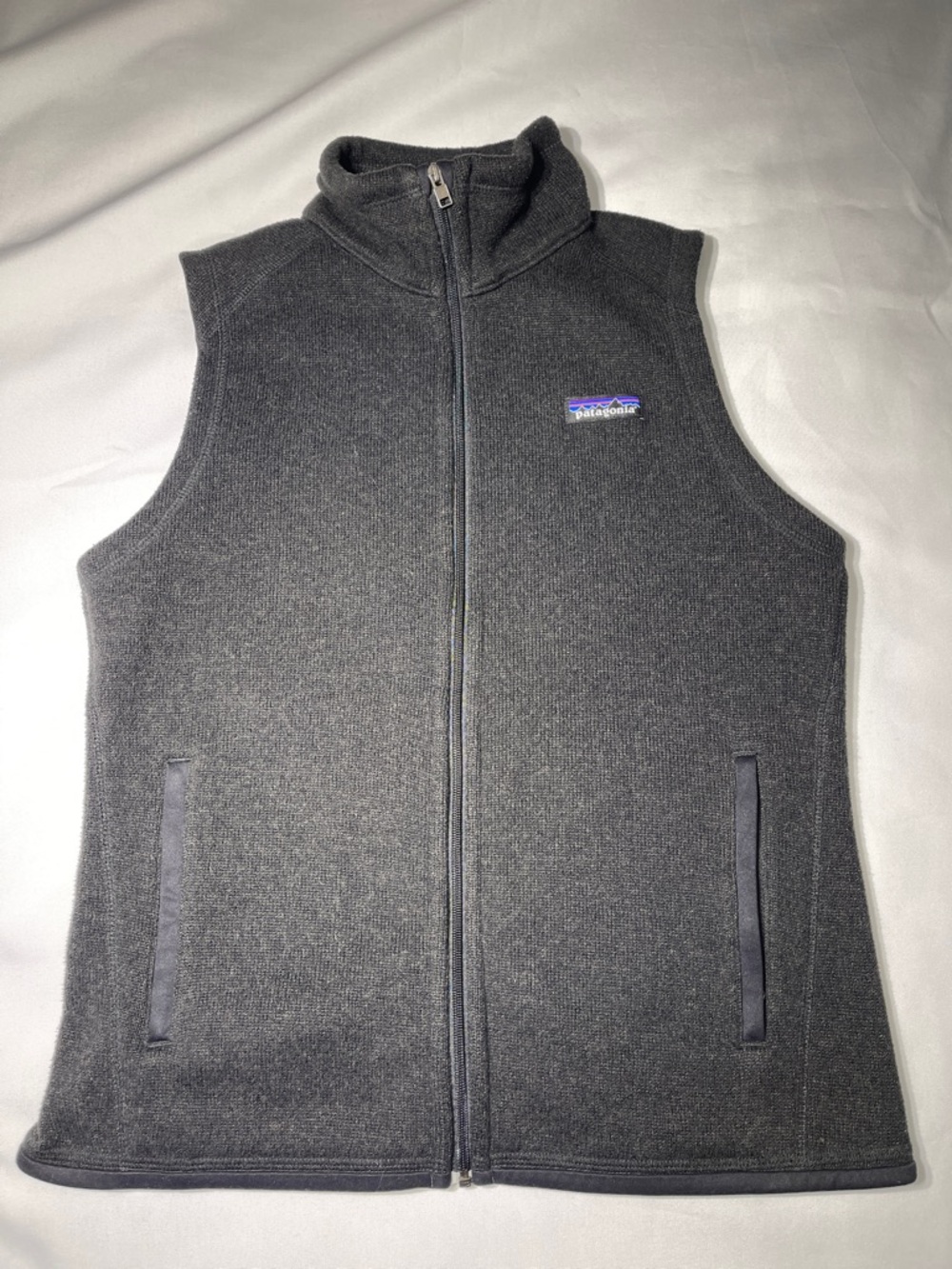 Patagonia Dark Gray Full-Zip Fleece Vest